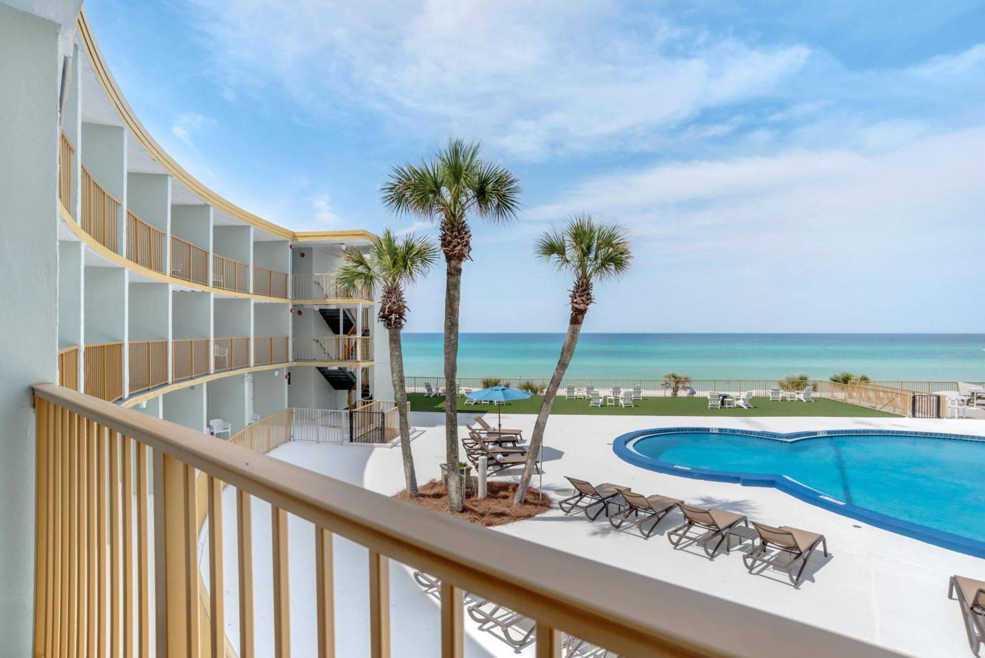 Chateau Beachfront Hotel, A By The Sea Resort Panama City Beach Exterior photo